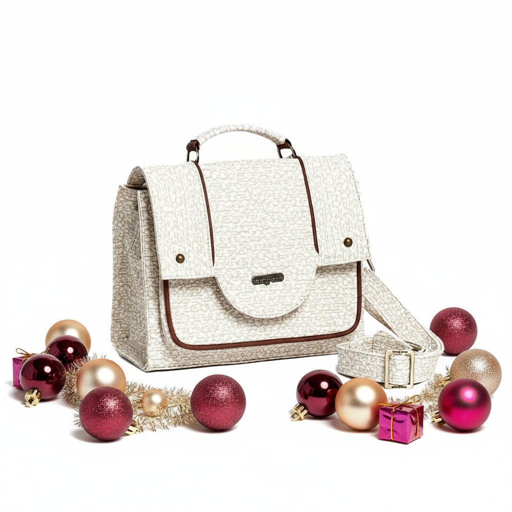 Bolso espacioso mediano  - Lola